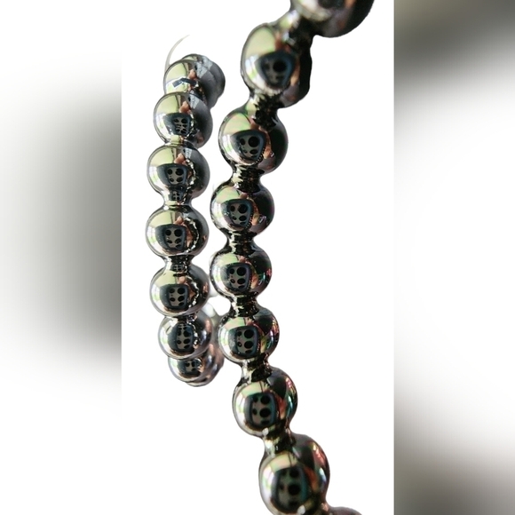 Vera Wang Silver Tone Ball Hoop Earrings Sustainably Sourced NWT - Picture 5 of 6